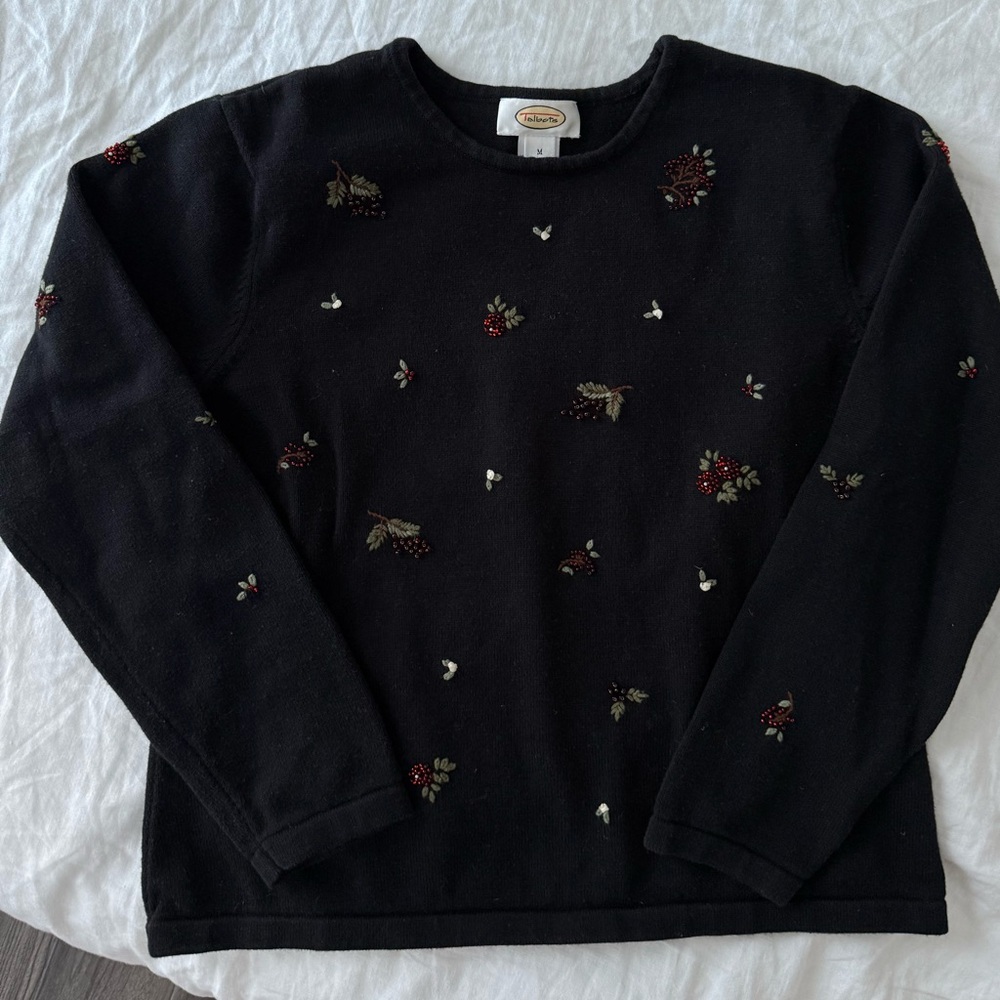 Doen-style detailed sweater
